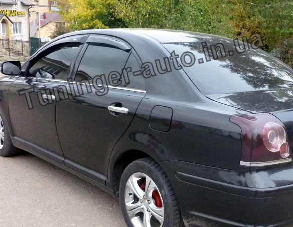 Дефлектори вікон (вітровики) Toyota Avensis 2003-2009 (Hic)