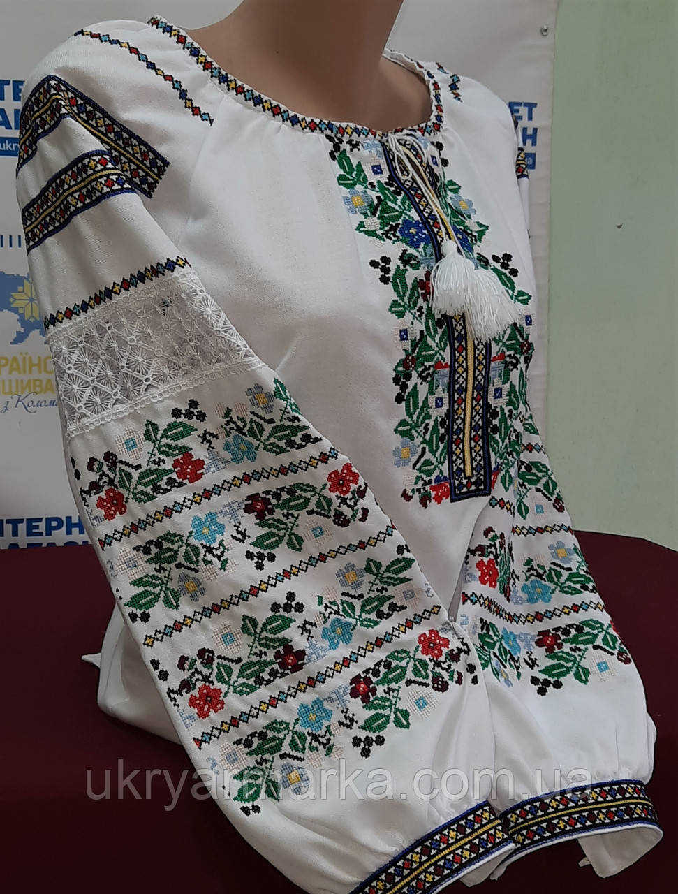 Вишита блуза "Квіти весни"