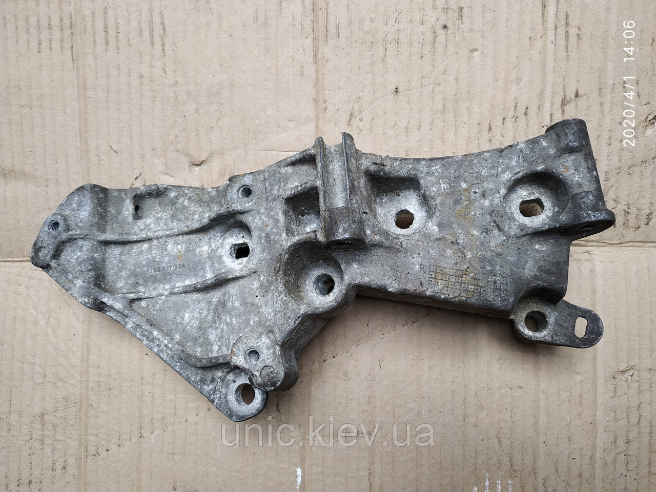 Кронштейн генератора Рено Кліо / Канго / Меган 2 б/в