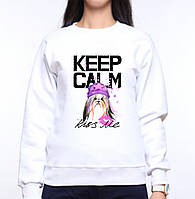 Женский свитшот с оригинальным принтом  Собака в фиолетовой шапке KEEP CALM "Kiss me" Push IT XS, Белый
