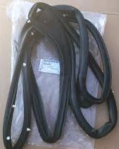 Ущільнювач дверей передньої лівої Авео OE 94790530 суцільної, фото 1