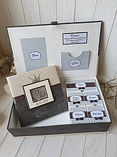 Шкатулка для новонародженого хлопчика "Мамині скарби" з фотоальбомом і коробочками для пам'ятних речей