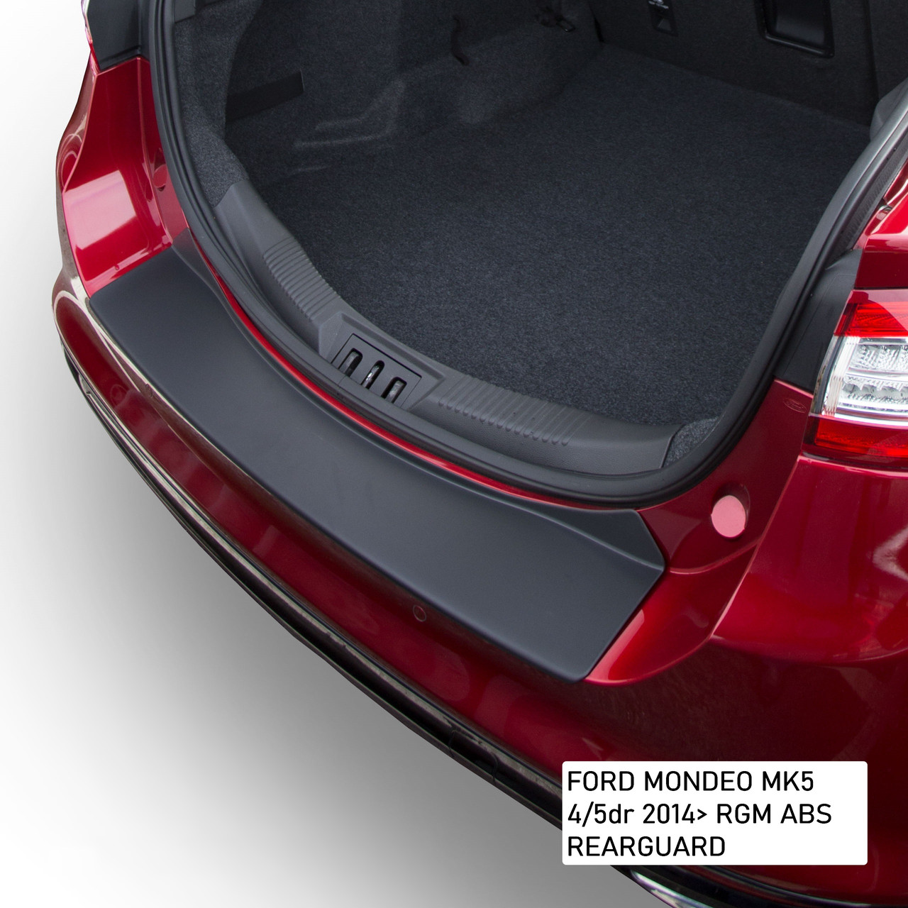 Пластикова накладка на задній бампер для Ford Mondeo Mk5 4/5dr 2014-2019, FL2019+ / Ford Fusion (США,Канада)