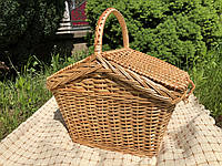 Плетена корзина-пікнік із лози