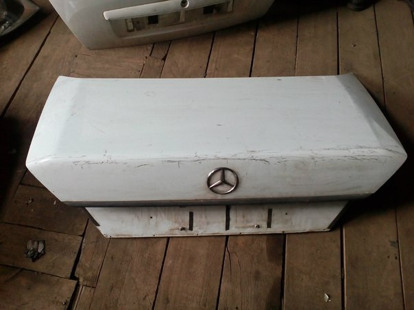Mercedes 124 Кришка багажника
