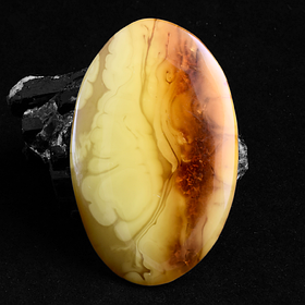 Янтарь, кабошоны