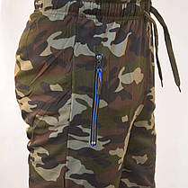 Штани спортивні чоловічі камуфляжні під манжет і з блискавками на кишенях, фото 3