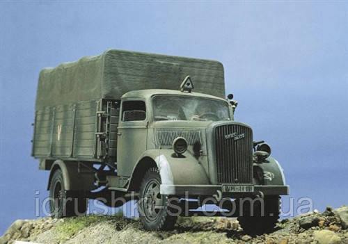 Збірна модель Italeri (1:35) Вантажний автомобіль Opel Blitz