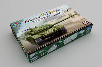 Т-72А МБТ мод. 1985 р. Збірна модель танка в масштабі 1/35. TRUMPETER 09548, фото 1