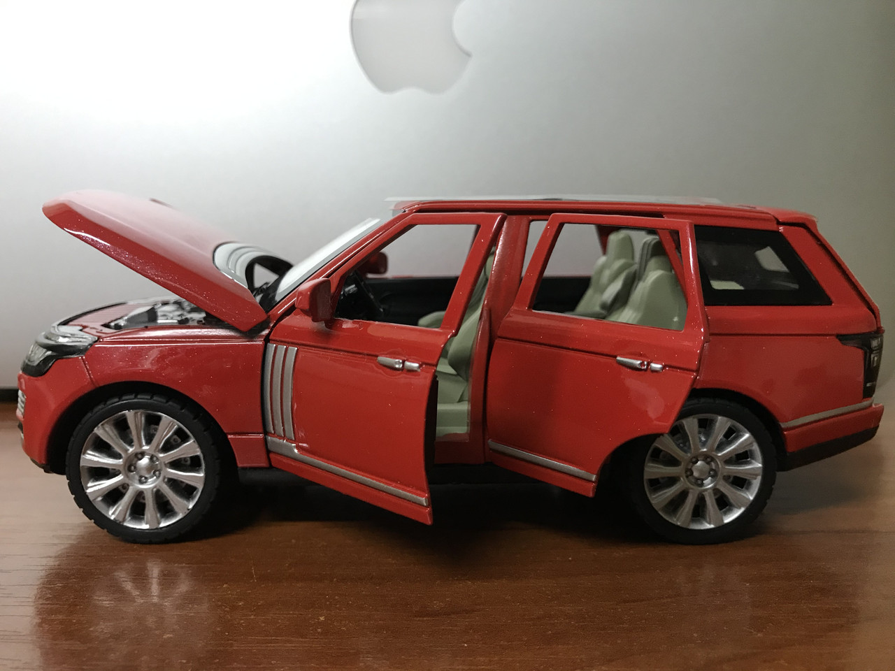Машинка колекційна Range Rover, червоний 1:24 XLG