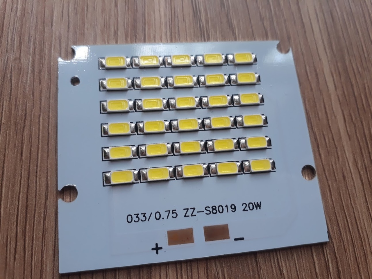 Світлодіод 20 ват під драйвер 30-36V Led 30шт. SMD5730 LED 20w 32V 63x55м.