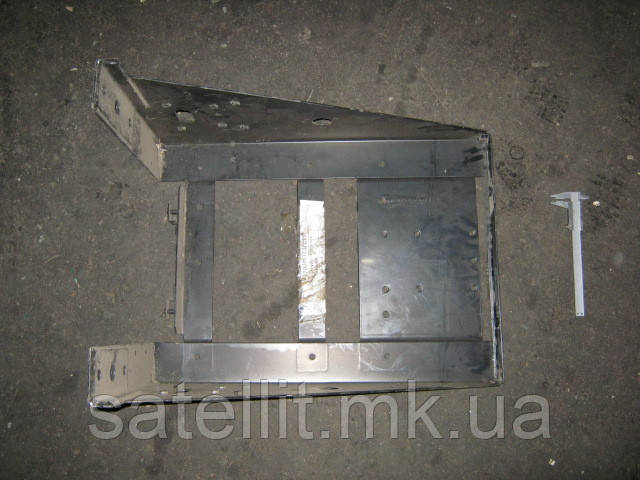 Гніздо АКБ МАЗ-4370, 437040-3748020