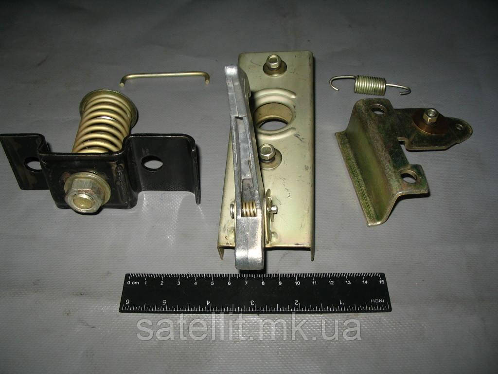 Замок капота КРАЗ-250, 250-8406001-10