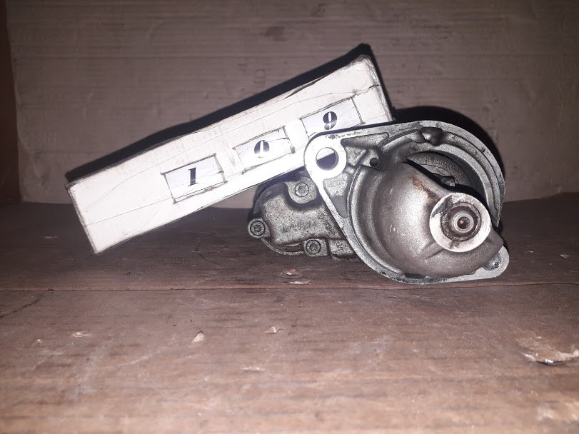 No109 Б/у стартер 3,0 D 0001109258 для Audi A6 C6 2004-2008