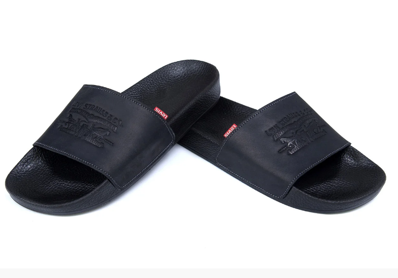 Чоловічі шкіряні літні шльопанці Levis black чорні