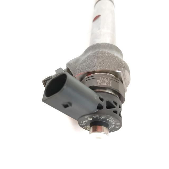 Дизельна форсунка 04L130277AC BOSCH VW CADDY 2.0 TDI