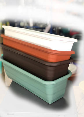 Балконні ящики пластикові (кашпо)