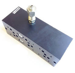 Плита з запобіжним клапаном під три гідророзподільника Eurofluid Cetop 5 (Iso 10) серії EM205/3