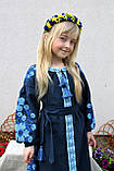 Вишита сукня для дівчинки темно синього кольору "Квіти Праги", фото 4