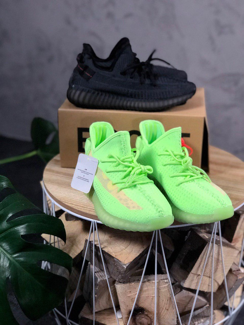 Кросівки Adidas Yeezy Boost 350 V2, кросівки адідас ізі буст 350 в2, кросівки Adidas Yeezy Boost 350 V2, фото 1