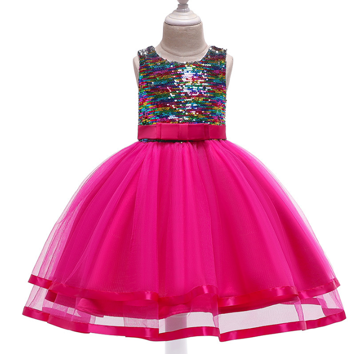 Ошатне бальне плаття рожеве з мерехтливою паєткоюElegant ball gown Pink with shimmering sequin.