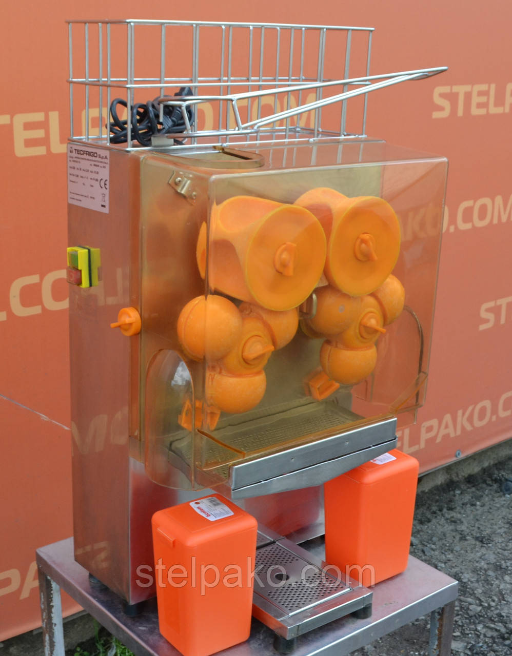 Соковижималка для цитрусових «Tecfrigo Vortice V2», гарний стан, Б/у
