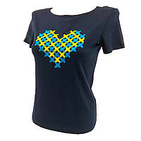 Патріотична жіноча футболка Українське серце