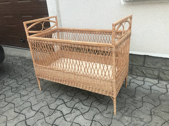 Плетене ліжечко, колиска з лози, фото 1