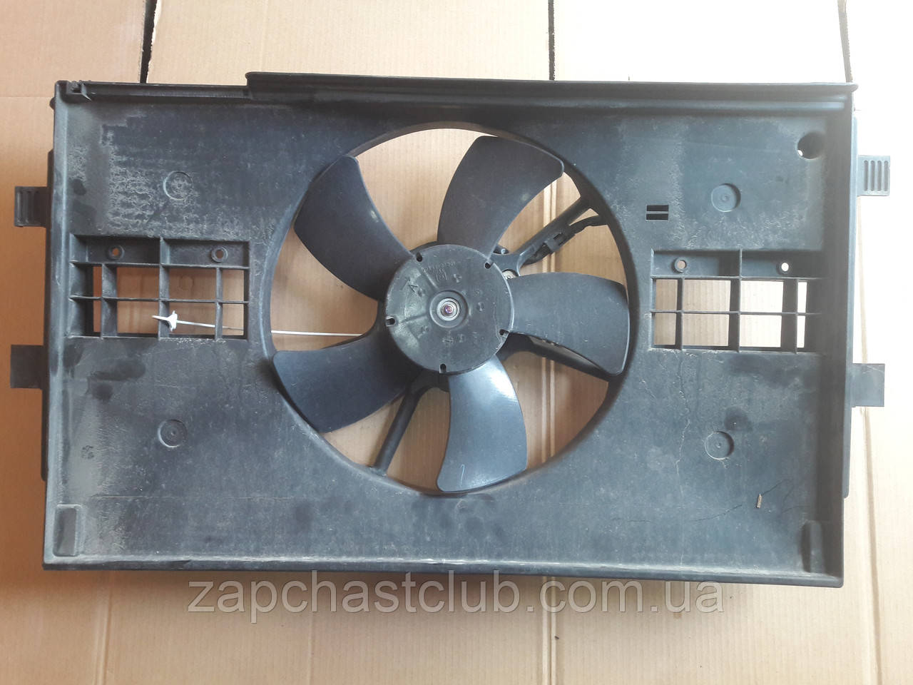 Дифузор із венілятором 1355A146 (21375818) Lancer X Mitsubishi, фото 1