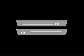 Накладки на пороги для Volkswagen Touareg II R-Line (2010-2018)