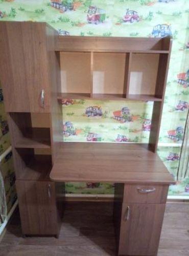 Великий письмовий стіл Ерідан для дому та офісу