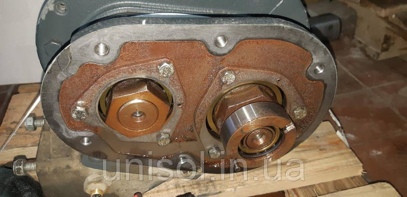 Ремонт гвинтового блока компресора Kaeser CSD