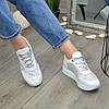 Кросівки шкіряні жіночі білі на шнурівці. 40 розмір, фото 5