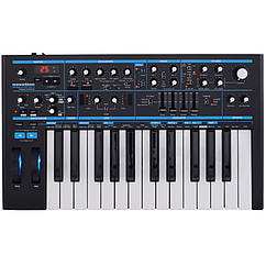 Аналоговий басовий синтезатор NOVATION Bass Station II