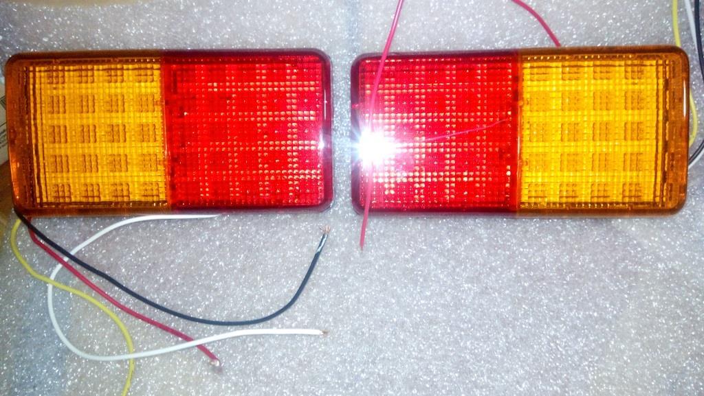 Задній LED-ліхтар універсальний на легковий причіп світлодіодний MOD-200LED, фото 1