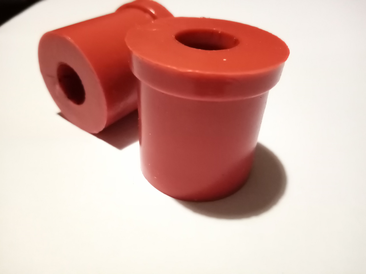 Втулка ресори ГАЗ-24 Волга поліуретан червона на легковий причіп, фото 1