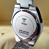 Жіночі кварцові наручні годинники Guess на металевому браслеті кольору срібло, сріблястий циферблат, фото 3