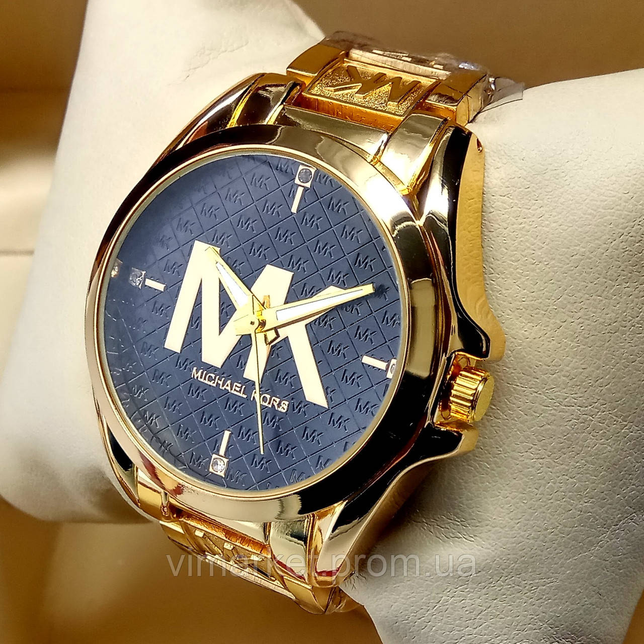 Жіночі кварцові наручні годинники Michael Kors MK-570 на металевому браслеті золотого кольору, чорний циферблат