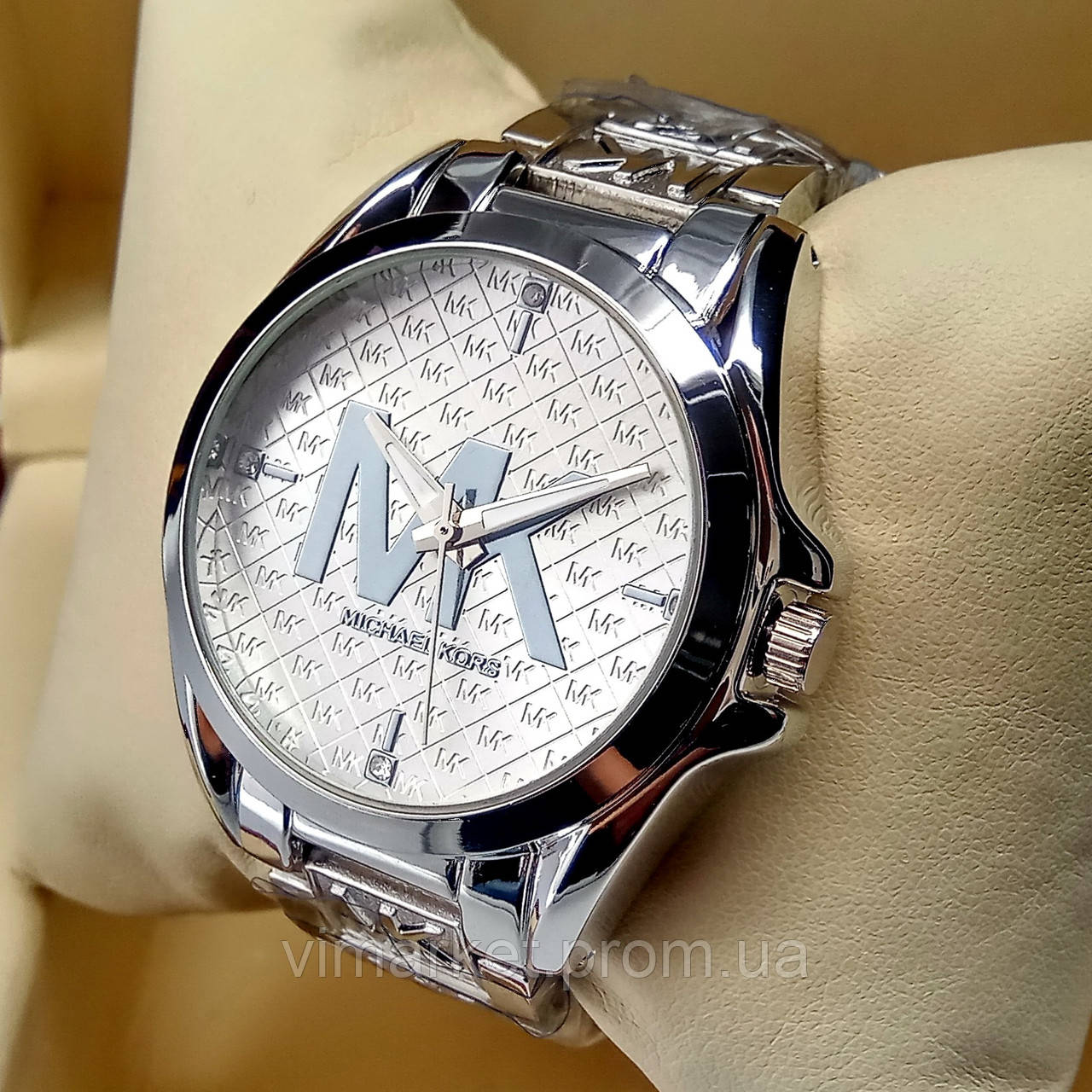 Жіночі кварцові наручні годинники Michael Kors MK-570 на металевому браслеті срібного кольору сріблястий