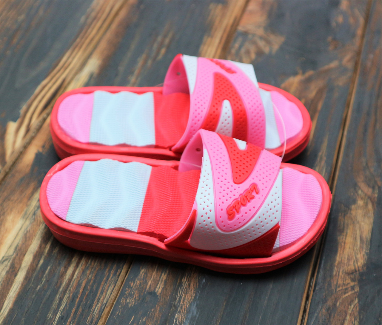 Шльопанці для дівчинки