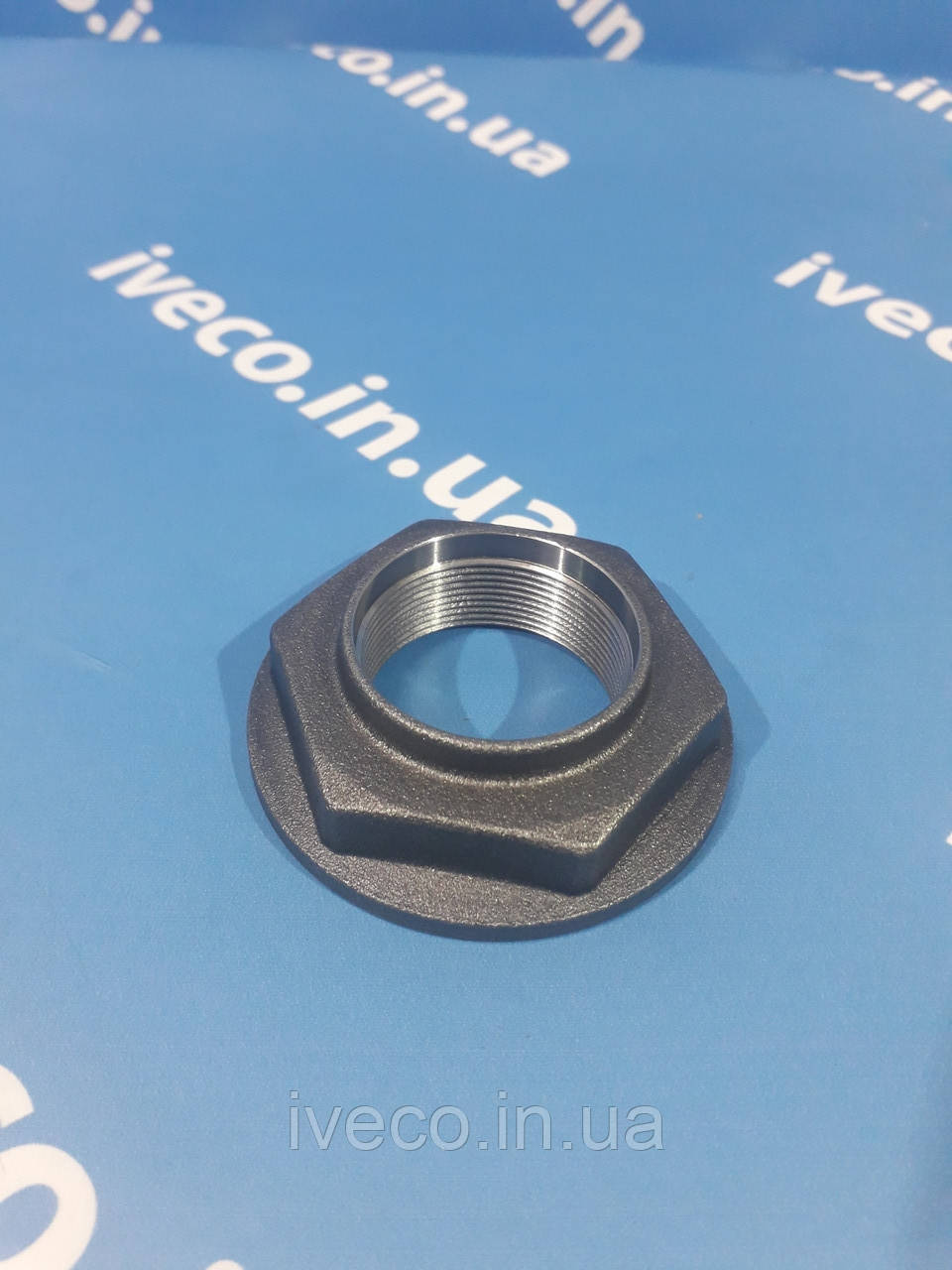 Гайка хвостовика Iveco Trakker EuroTrakker Stralis EuroTech EuroStar Cursor Ивеко 42100842 42102026 FE18722