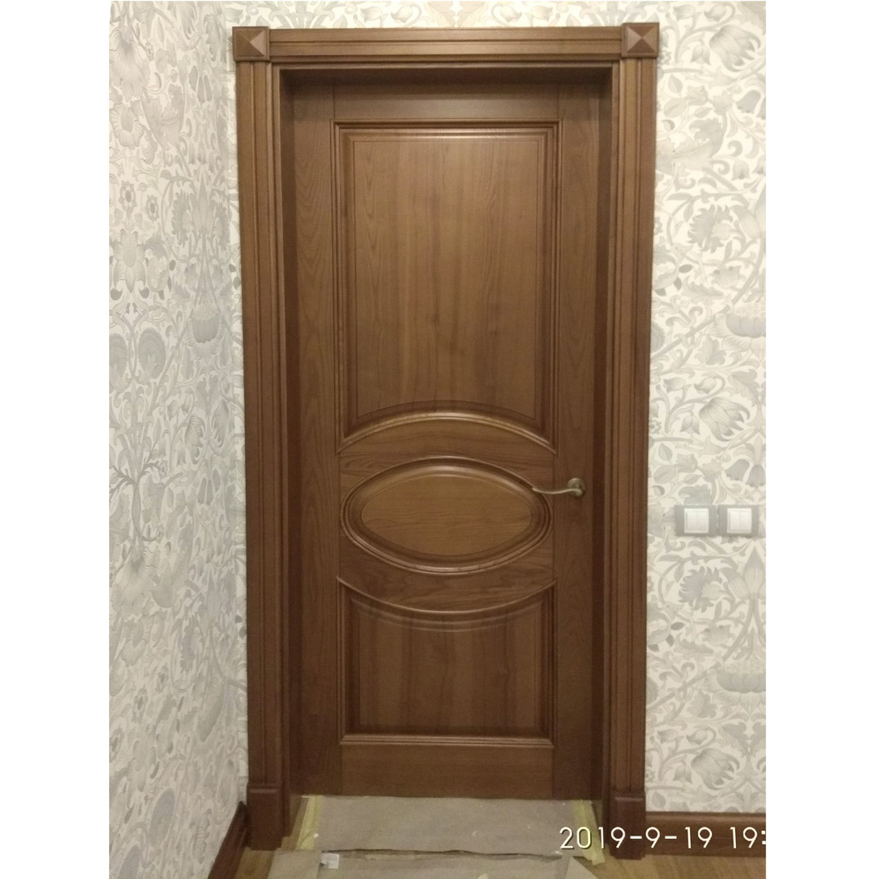 Ексклюзивні дерев'яні двері