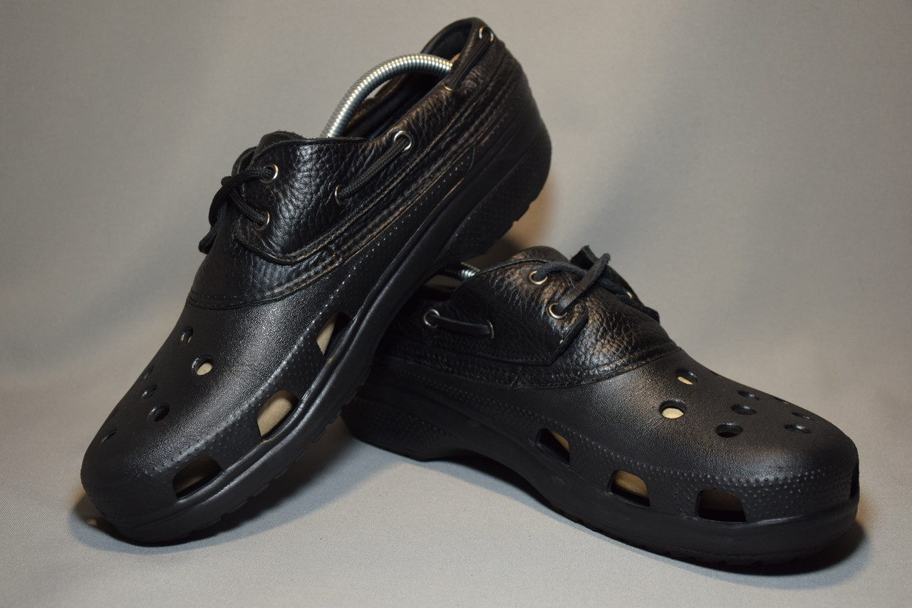Crocs islander sales