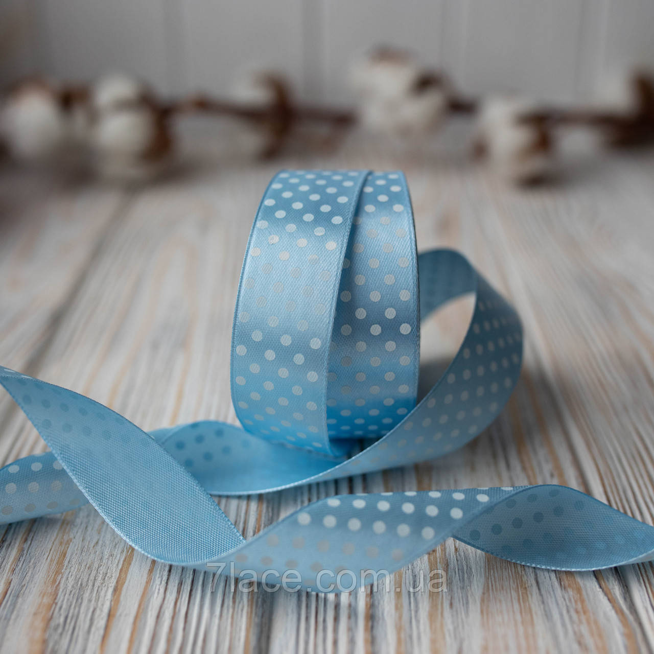 Стрічка атласна в горошок/колір блакитний/ширина 2,5 см/бобіна 23 м