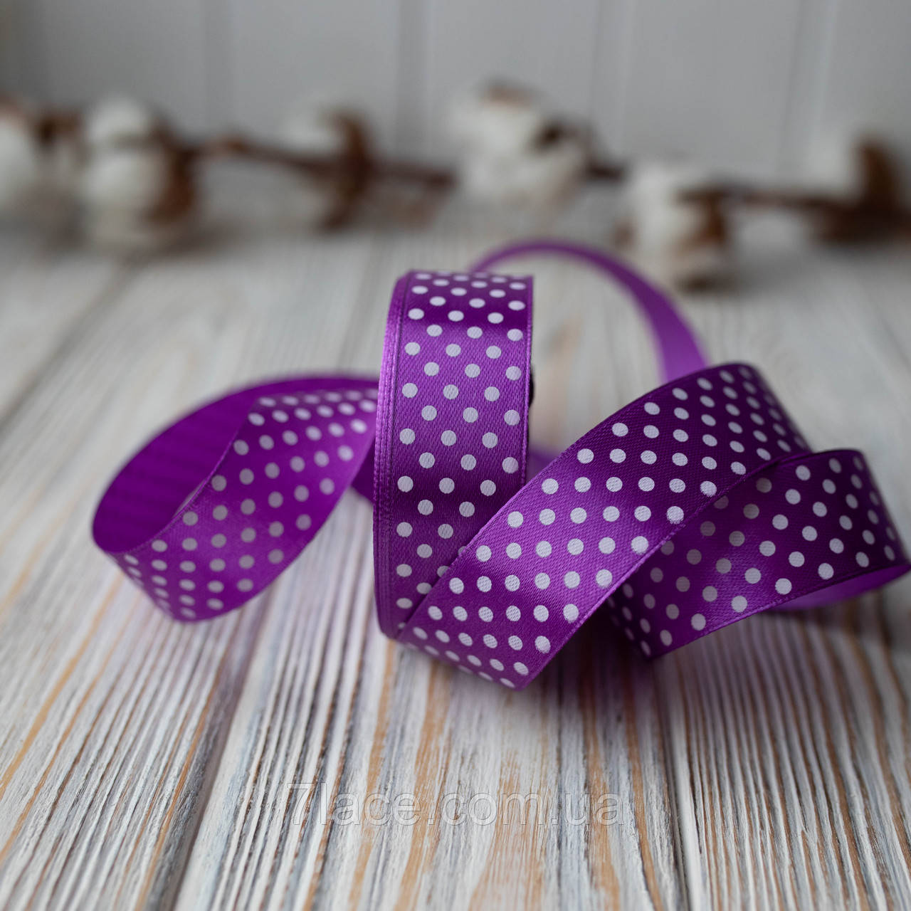 Стрічка атласна в горошок/колір бузковий/ширина 2,5 см/бобіна 23 м