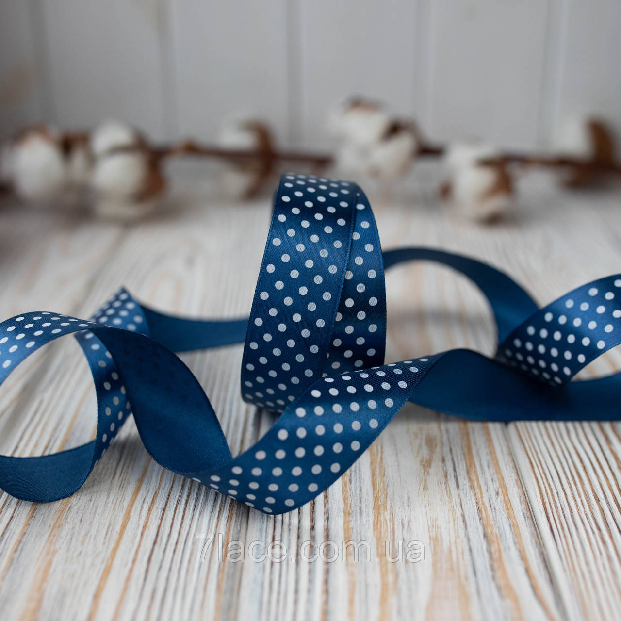 Стрічка атласна в горошок/колір темно-синій/ширина 2,5 см/бобіна 23 м