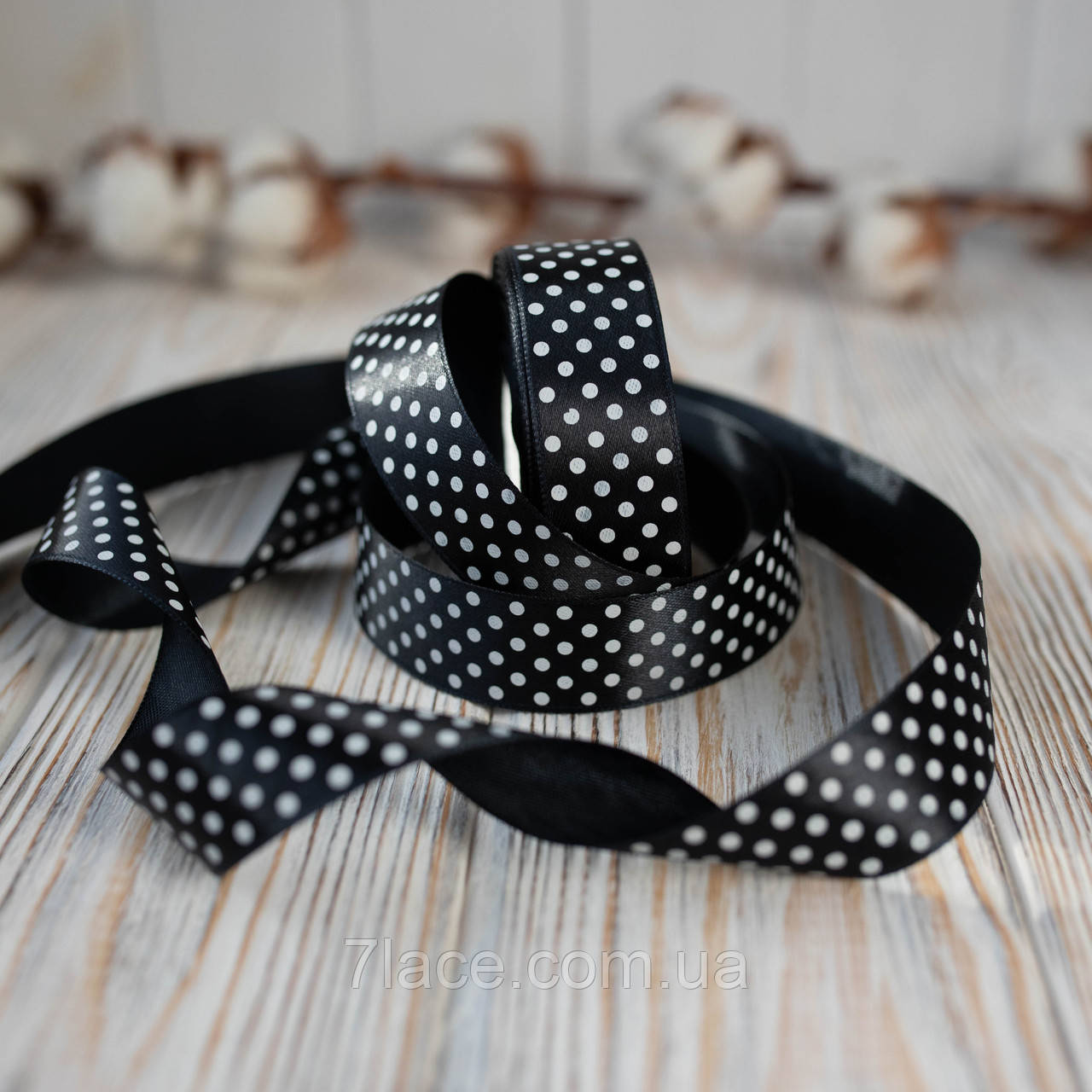 Стрічка атласна в горошок/колір чорний/ширина 2,5 см/бобіна 23 м, фото 1