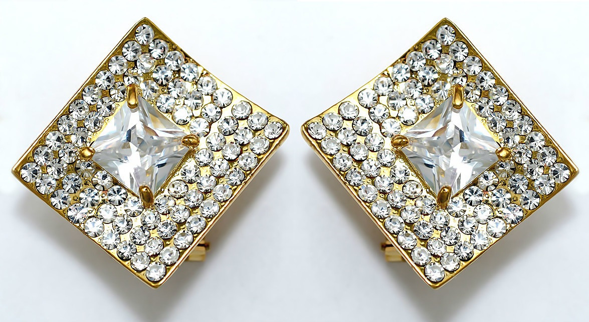 Сережки з італійською застібкою Neoglory. Позолота. Камені: циркон. Діаметр: 28 мм.