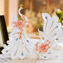 ПОРЦЕЛЯНОВІ СТАТУЕТКИ