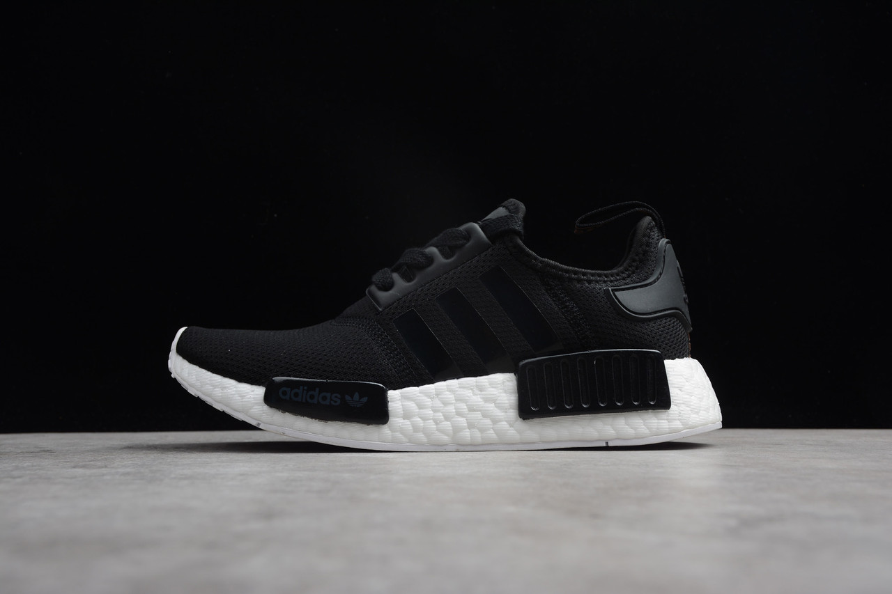 Кросівки жіночі Adidas NMD R1 / ADM-3254